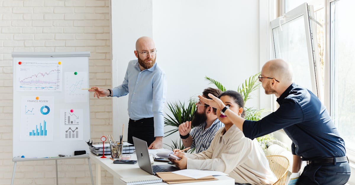 云立方ip实名账号：如何利用短信与客户有效互动