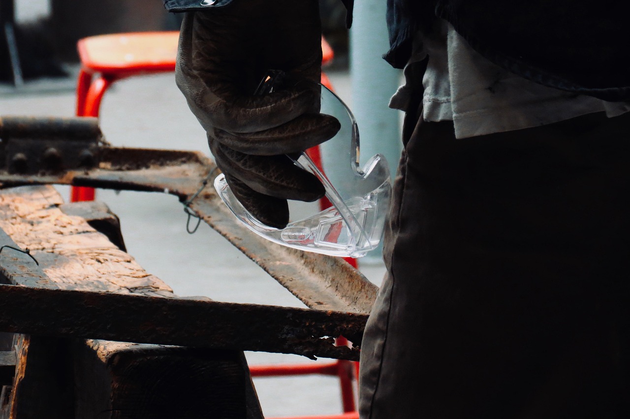 三网卡实名账号:社交app源码详情下载教程